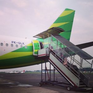 masuk ke pesawat Airbus PK-GLK Citilink