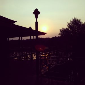 masjid Al Hikmah saat senja masjid Al Hikmah saat senja