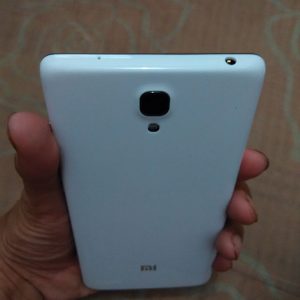 kamera belakang dan jack earphone kamera belakang dan jack earphone