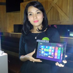 SPG menunjukkan tablet Acer One 10