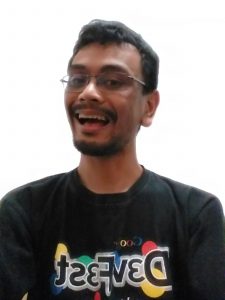 hasil foto kamera depan, terbalik, rasio 4:3