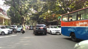 memotret di daerah redup