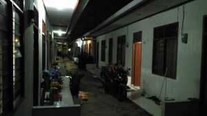 memotret di malam hari dengan mode auto