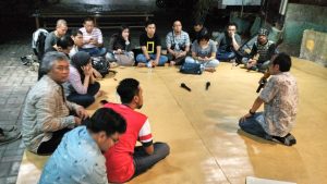 teman-teman berkumpul di Obsat Hamide teman-teman berkumpul di Obsat Hamide