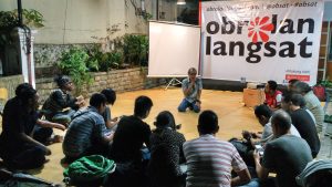 teman-teman berkumpul di Obsat Hamide teman-teman berkumpul di Obsat Hamide