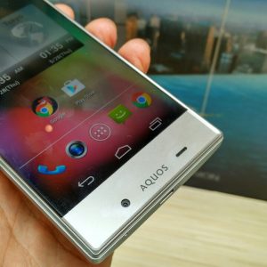 kamera depan Sharp AQUOS Crystal kamera depan Sharp AQUOS Crystal