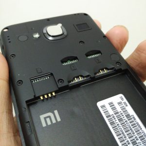 slot micro SD dan SIM ganda
