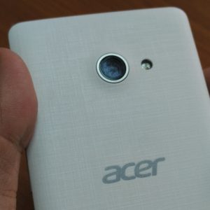kamera utama 5 MP Acer Liquid Z220