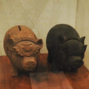 celengan babi era Majapahit celengan babi era Majapahit