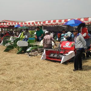 alsintan (alat mesin pertanian) alsintan (alat mesin pertanian)