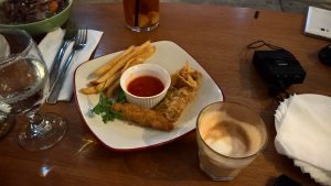 hasil foto dalam ruangan kondisi gelap tanpa lampu kilat hasil foto dalam ruangan kondisi gelap tanpa lampu kilat