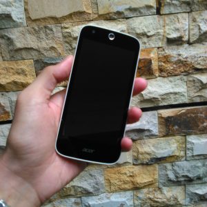 bagian depan Acer Liquid Z330 bagian depan Acer Liquid Z330