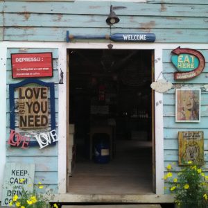 pintu masuk Warung Modjok