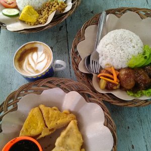 makanan Warung Modjok