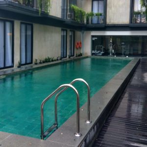 kolam renang Hotel Park 5