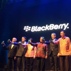 peluncuran BlackBerry Aurora