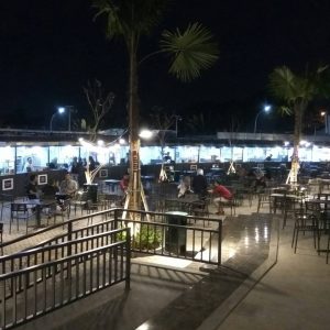 kawasan pujasera Kota Cinema Mall