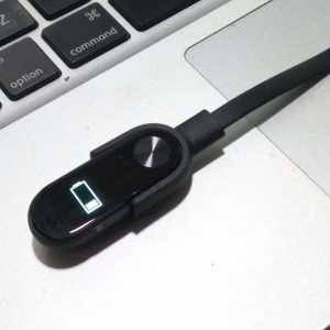 mengisi daya Xiaomi Mi Band 2