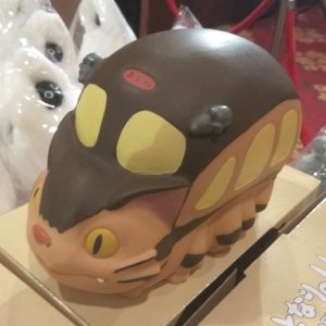 merchandise celengan Nekobus