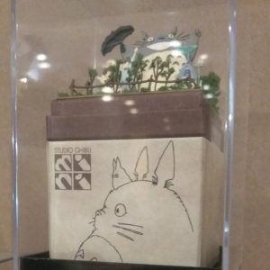merchandise kerajinan kertas Totoro