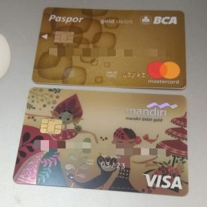 kartu Paspor BCA Gold dan Mandiri Debit Gold