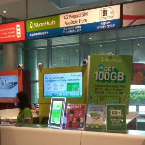 loket penjualan kartu di Terminal 4 Bandara Changi, Singapura