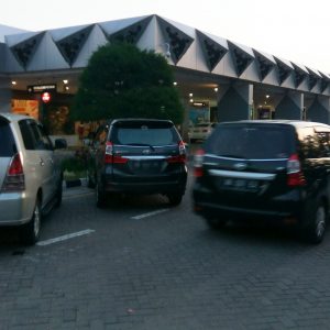 menuju Terminal B, Bandara Adisutjipto, Yogyakarta