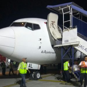 pesawat Boeing 737-524 PK-NAL Kesejahteraan