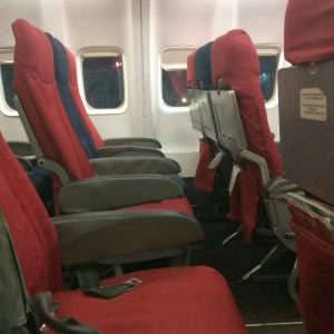 kursi pesawat Boeing 737-524 PK-NAL Kesejahteraan