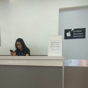 penerimaan servis Mac Arena Mal Ambassador