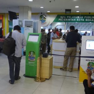suasana Mal Pelayanan Publik di Bekasi Junction, Kota Bekasi