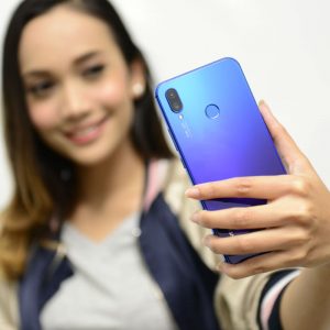 desain cantik Huawei Nova 3i