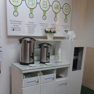 tersedia teh dan kopi gratis di kantor BPJS Ketenagakerjaan Menara Jamsostek