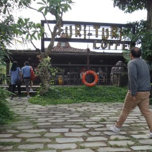 bagian depan Turi Turi Coffee
