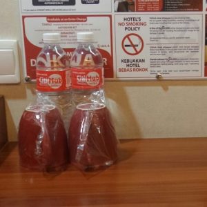 air minum dan larangan merokok di CitiHub Hotel @Gejayan, Yogyakarta