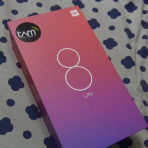 kemasan Xiaomi Mi 8 Lite