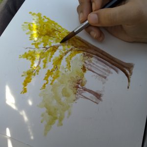 istri menggambar dengan cat air