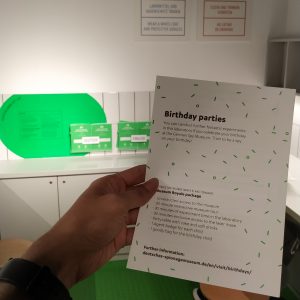 kertas uji coba tinta tak terlihat