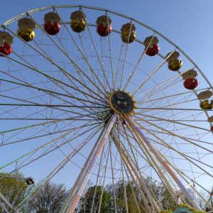 bianglala di Berliner Frühlingfest