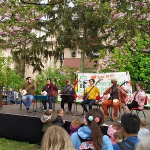 penampilan grup musik Shamisen Berlin e.V.