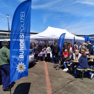 tenda Kepolisian Federal