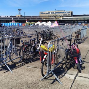 tempat parkir Airlift Festival