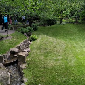 sungai kecil di Japanischer Garten sungai kecil di Japanischer Garten