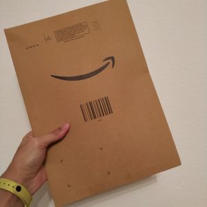 membeli barang dari Amazon