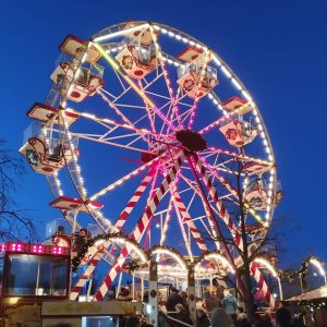 wahana permainan di Pasar Natal Spandau