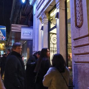 antrean di Manteigaria Fábrica de Pastéis de Nata