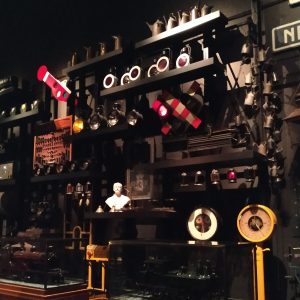koleksi jam di Train World