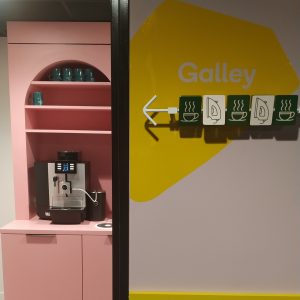 galley untuk membuat kopi atau teh