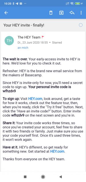 e-mail balasan dari Hey.com berisi kode undangan