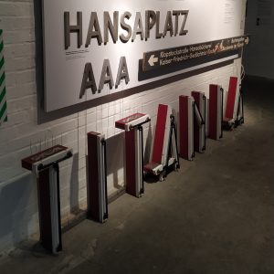 tulisan Hansaplatz koleksi Buchstabenmuseum tulisan Hansaplatz koleksi Buchstabenmuseum